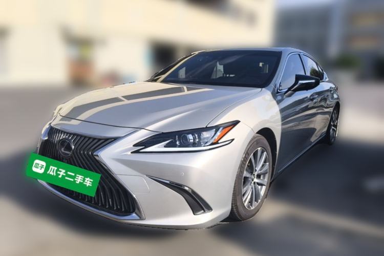 Used Lexus ES 2018 300h Premier Edition China VI Standard Guazi used car, China used car export, Used car for sale, Used  cars, Cheapest cars for sale
