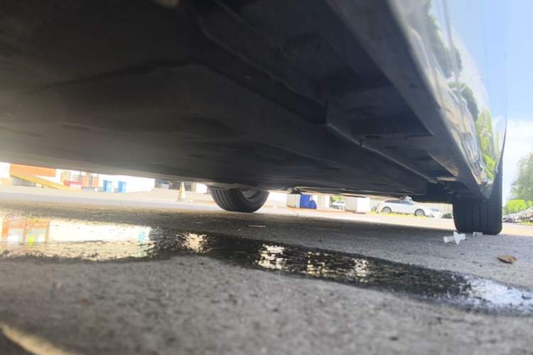 Used Lexus ES 2018 300h Premier Edition China VI Standard Chassis Front Left