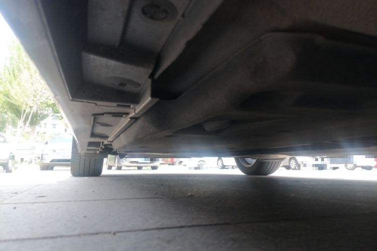 Used Lexus ES 2018 300h Premier Edition China VI Standard Chassis Front Right