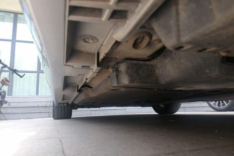 Used Lexus ES 2018 300h Premier Edition China VI Standard Chassis Rear Left
