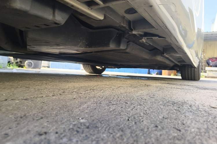 Used Lexus ES 2018 300h Premier Edition China VI Standard Chassis Rear Right