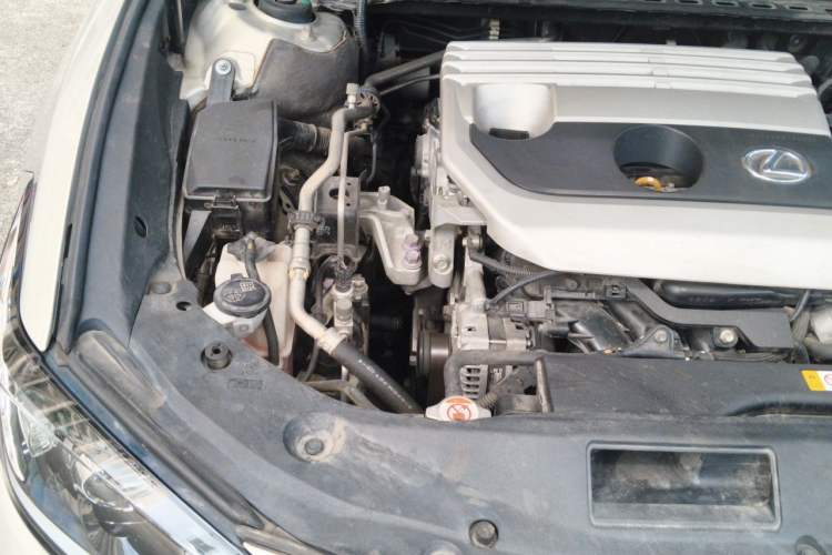 Used Lexus ES 2018 200 Excellence Edition China VI Standard Engine Bay Right