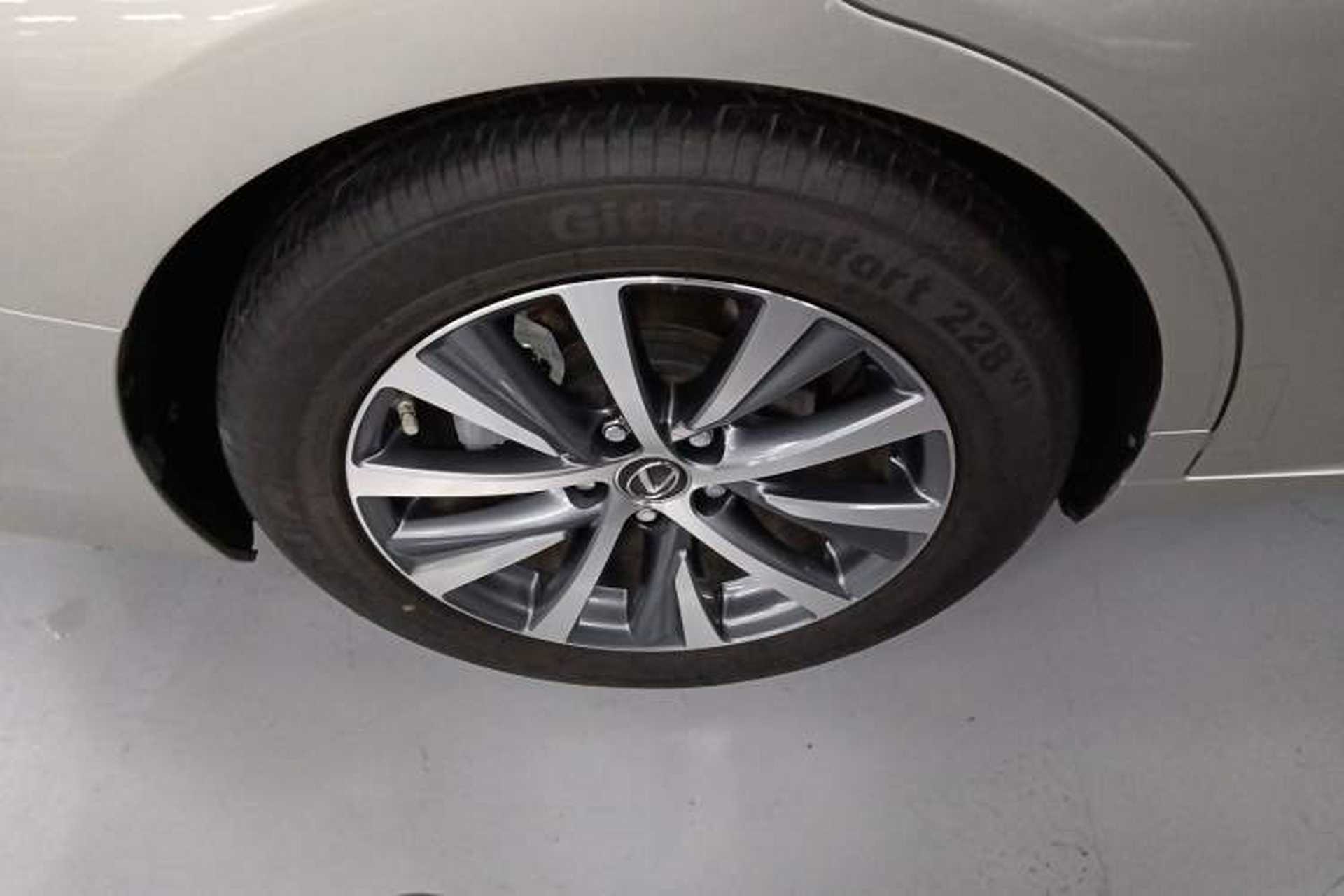 Used Lexus ES 2018 200 Excellence Edition China V Standard Exterior 5