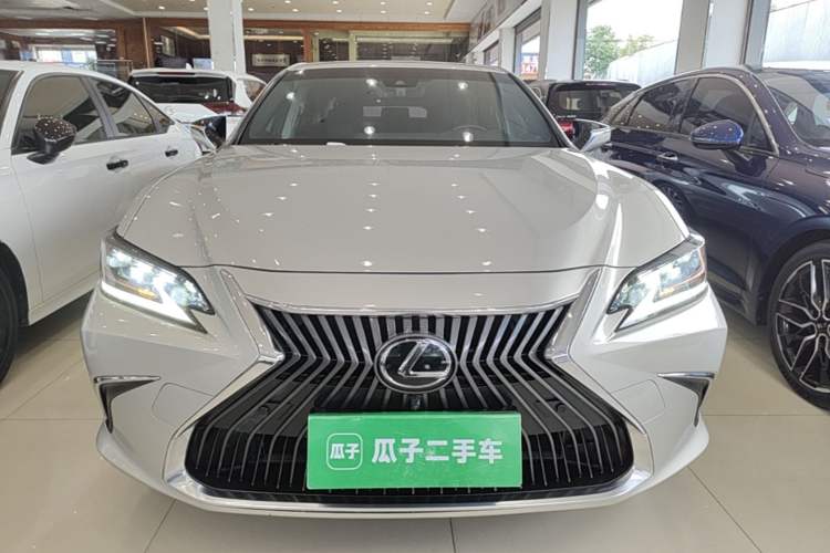 Used Lexus ES 2018 200 Excellence Edition China V Standard Front