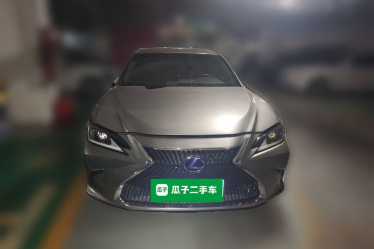 Used Lexus ES 2018 300h Premier Edition China V Standard Front
