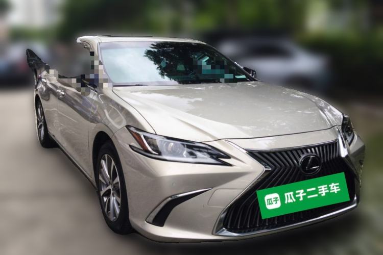 Used Lexus ES 2018 200 Excellence Edition China VI Standard Front Right 45 Deg