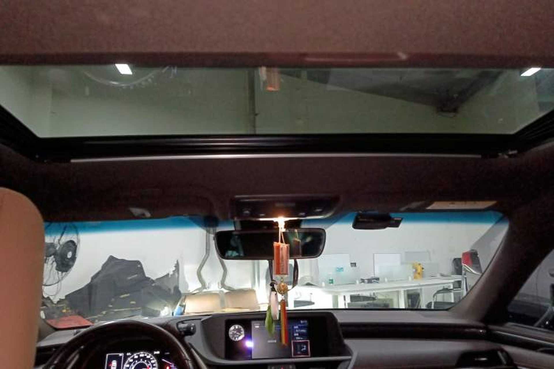 Used Lexus ES 2018 200 Excellence Edition China V Standard Headliner