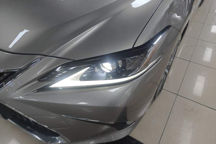 Used Lexus ES 2018 200 Excellence Edition China V Standard Left Front Headlight