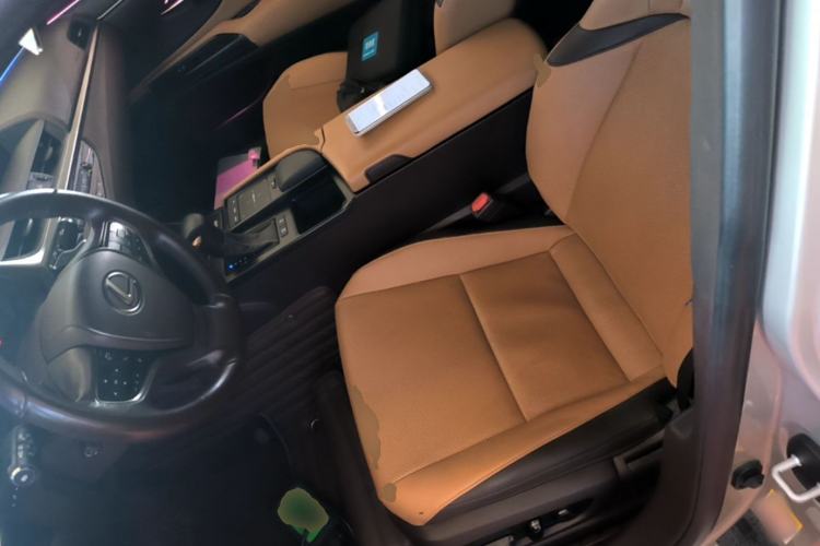 Used Lexus ES 2018 200 Excellence Edition China V Standard Left Front Seat