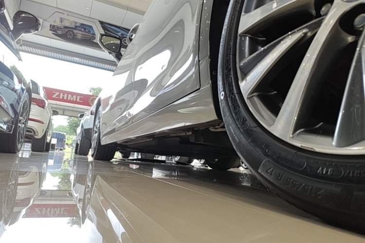 Used Lexus ES 2018 200 Excellence Edition China V Standard Left Side Sill