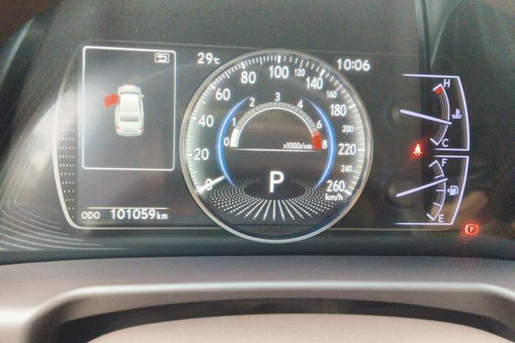 Used Lexus ES 2018 200 Excellence Edition China VI Standard Odometer Close Up