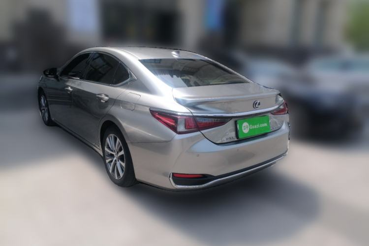 Used Lexus ES 2018 300h Premier Edition China VI Standard Rear Left 45 Deg