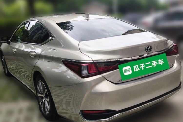 Used Lexus ES 2018 200 Excellence Edition China VI Standard Rear Left 45 Deg