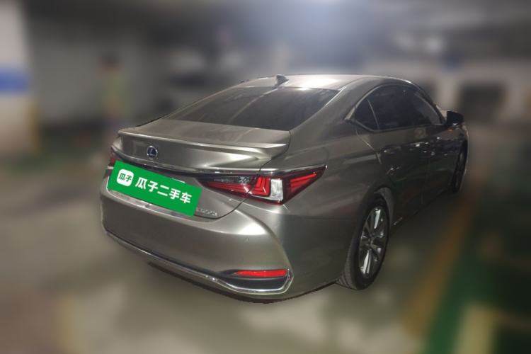 Used Lexus ES 2018 300h Premier Edition China V Standard Rear Right 45 Deg