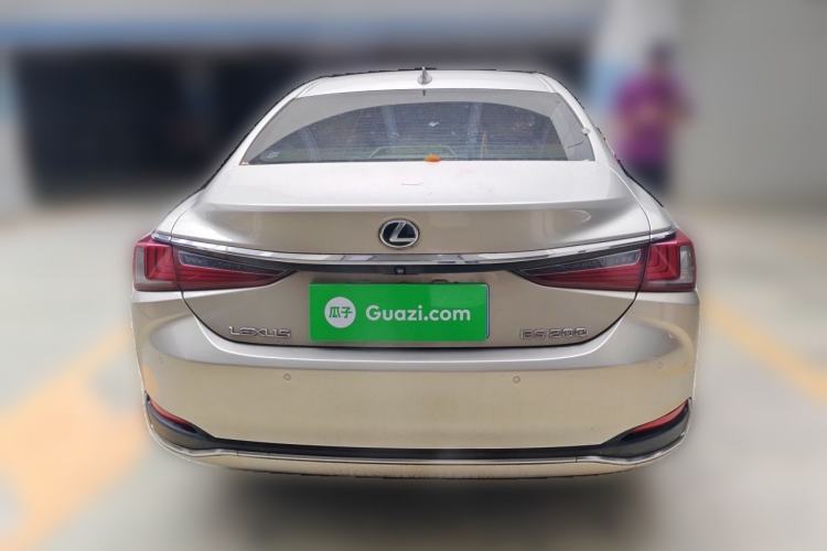 Used Lexus ES 2018 200 Excellence Edition China V Standard Rear