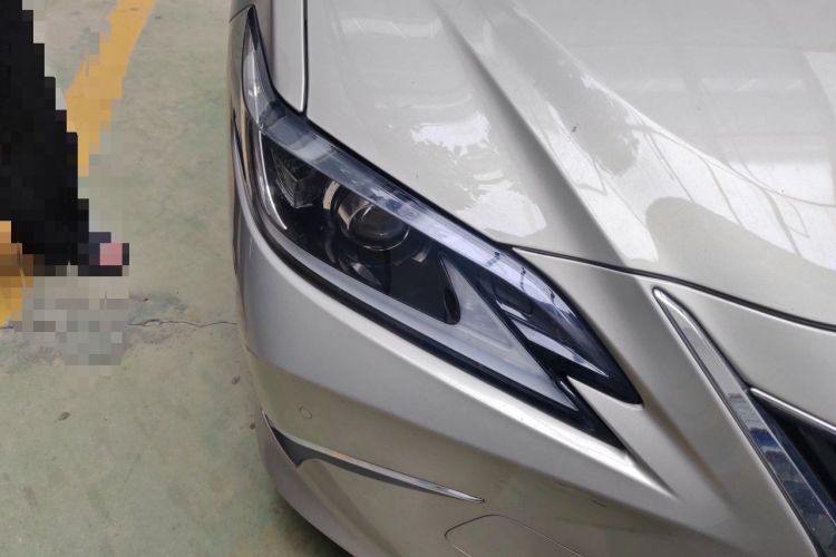 Used Lexus ES 2018 200 Excellence Edition China V Standard Right Front Headlight