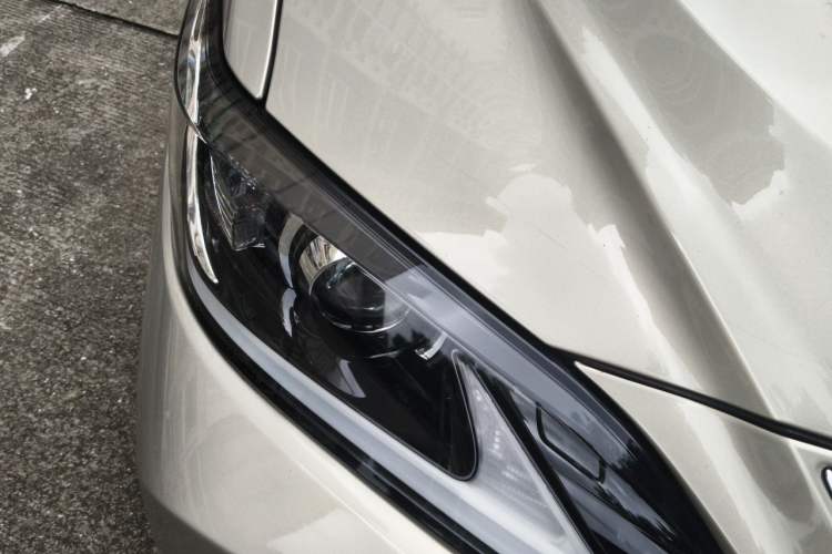 Used Lexus ES 2018 200 Excellence Edition China VI Standard Right Front Headlight