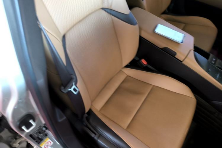 Used Lexus ES 2018 200 Excellence Edition China V Standard Right Front Seat