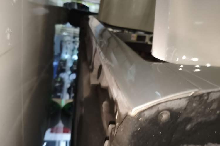Used Lexus ES 2018 300h Premier Edition China V Standard Right Side Sill