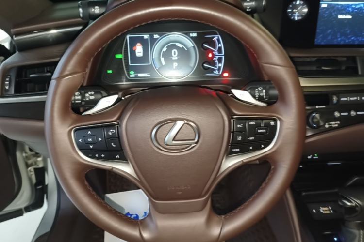 Used Lexus ES 2018 300h Premier Edition China V Standard Steering Wheel