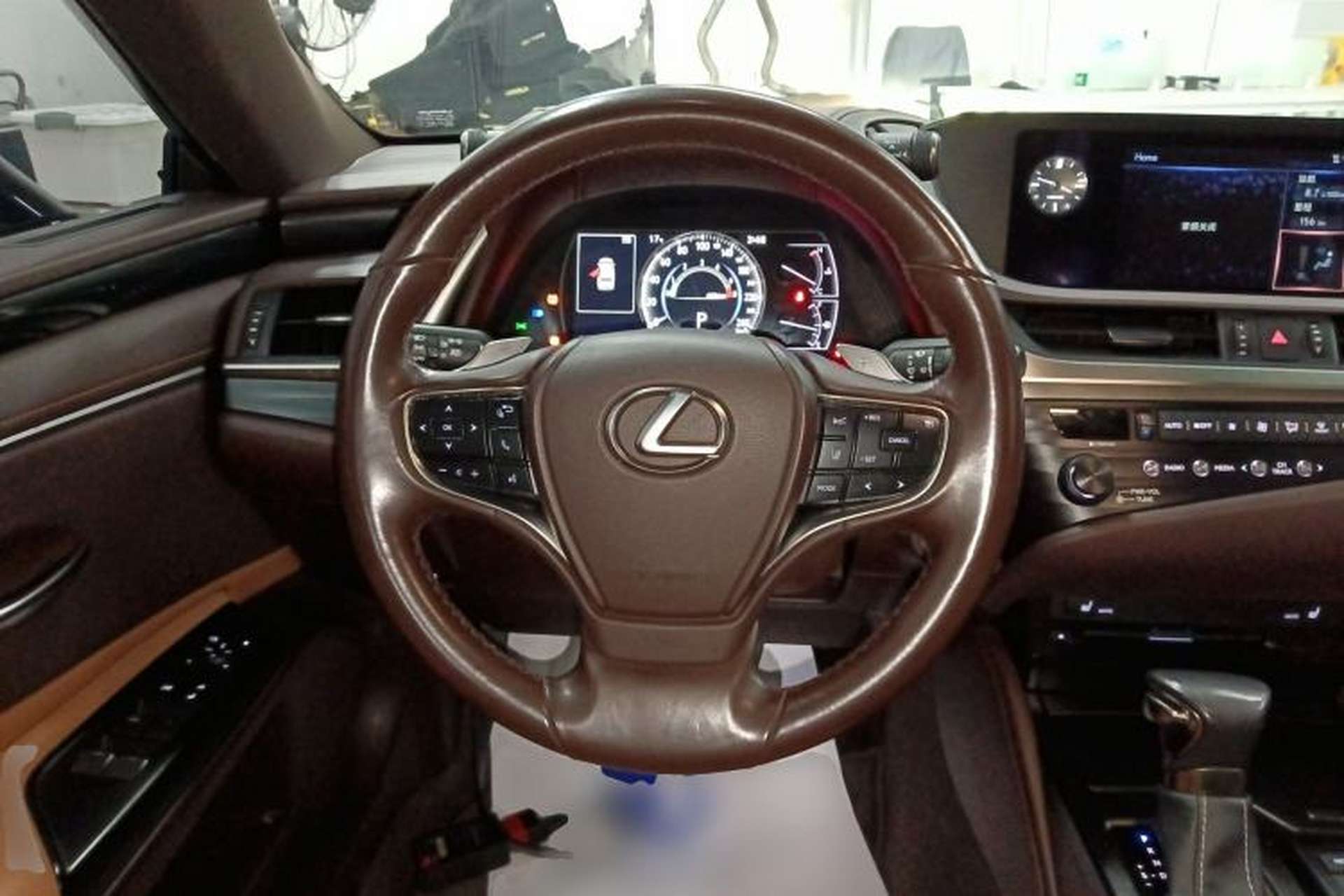 Used Lexus ES 2018 200 Excellence Edition China V Standard Steering Wheel