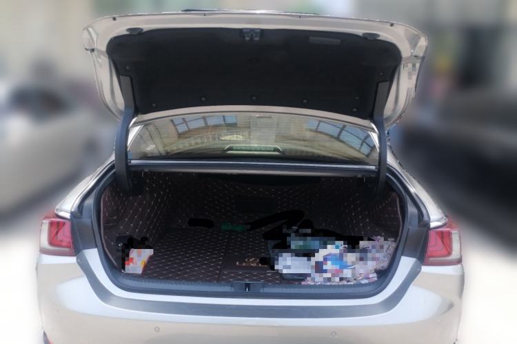 Used Lexus ES 2018 300h Premier Edition China VI Standard Trunk