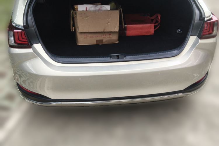 Used Lexus ES 2018 200 Excellence Edition China VI Standard Trunk