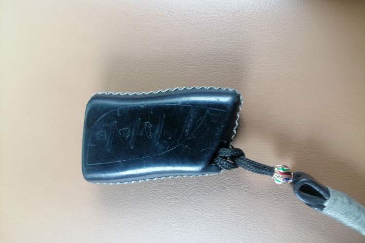 Used Lexus ES 2018 300h Premier Edition China VI Standard Vehicle Key