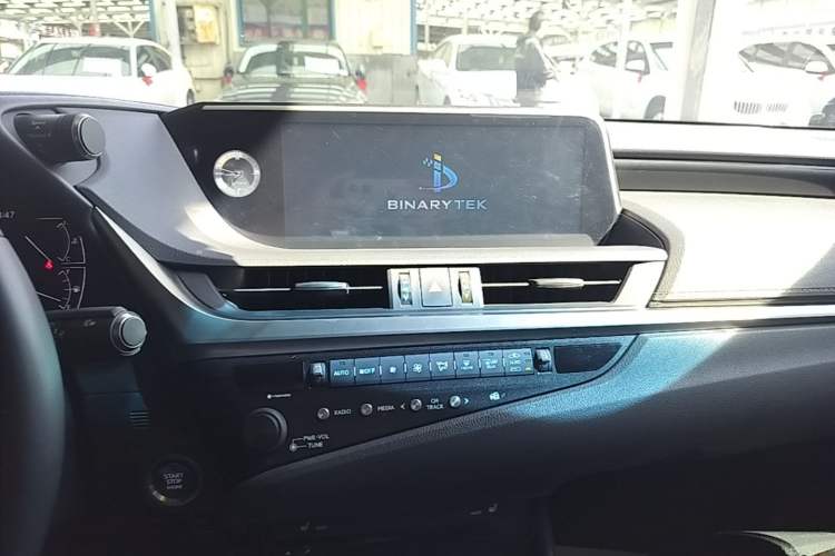 Used Lexus ES 2018 200 Excellence Edition China V Standard Audio And AC Panel