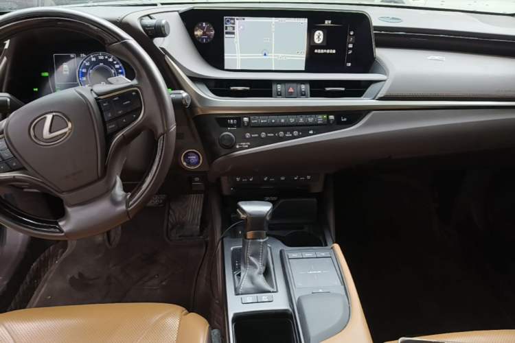 Used Lexus ES 2018 300h Executive Version China V Standard Audio And AC Panel
