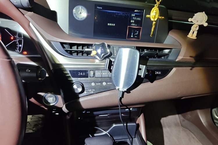 Used Lexus ES 2018 200 Excellence Edition China V Standard Audio And AC Panel