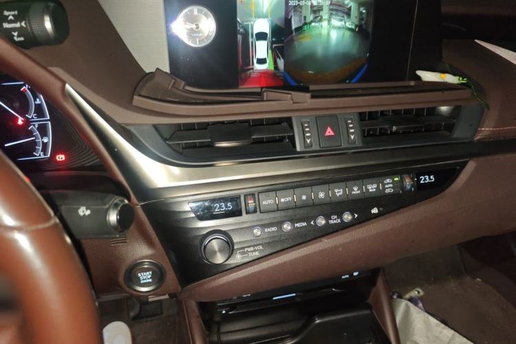 Used Lexus ES 2018 200 Excellence Edition China V Standard Audio And AC Panel