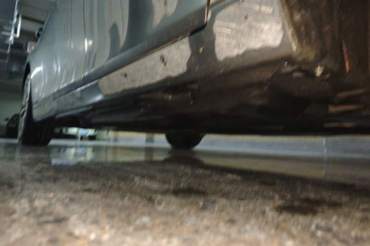 Used Lexus ES 2018 300h Premier Edition China VI Standard Chassis Front Right
