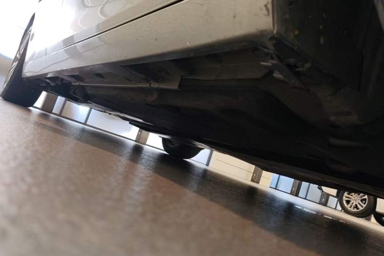 Used Lexus ES 2018 200 Excellence Edition China VI Standard Chassis Front Right