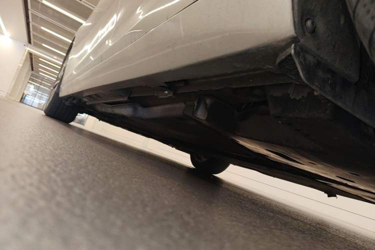 Used Lexus ES 2018 200 Excellence Edition China VI Standard Chassis Rear Left