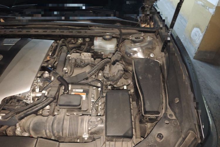Used Lexus ES 2018 300h Premier Edition China VI Standard Engine Bay Left