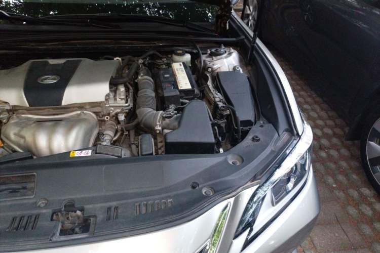 Used Lexus ES 2018 200 Luxury Edition China V Standard Engine Bay Left
