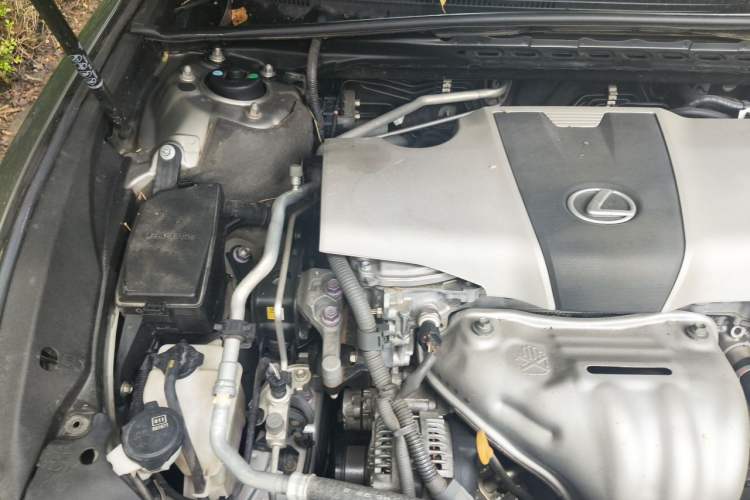 Used Lexus ES 2018 200 Excellence Edition China V Standard Engine Bay Right