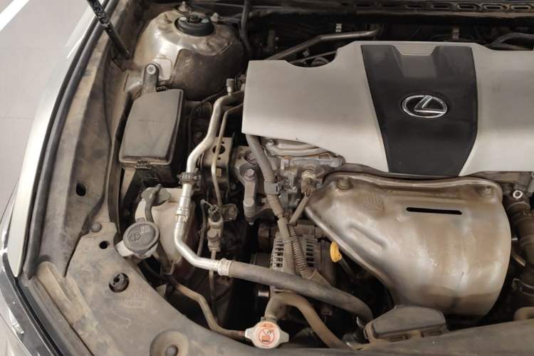 Used Lexus ES 2018 200 Excellence Edition China VI Standard Engine Bay Right