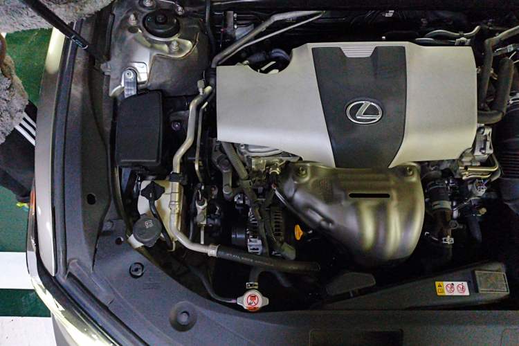 Used Lexus ES 2018 200 Excellence Edition China V Standard Engine Bay Right