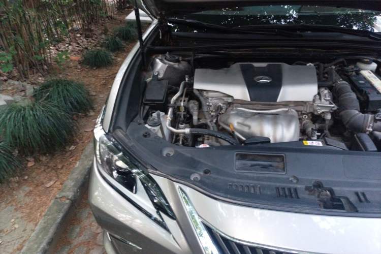 Used Lexus ES 2018 200 Luxury Edition China V Standard Engine Bay Right