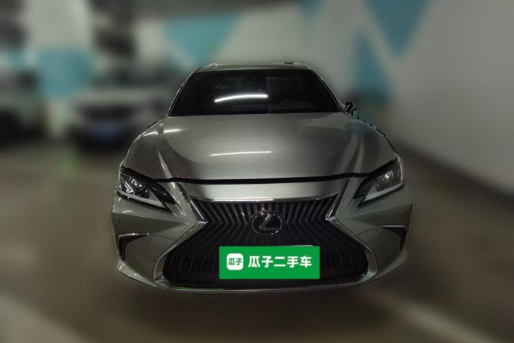 Used Lexus ES 2018 200 Excellence Edition China V Standard Exterior 1