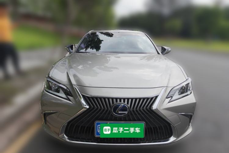 Used Lexus ES 2018 300h Premier Edition China VI Standard Exterior 1