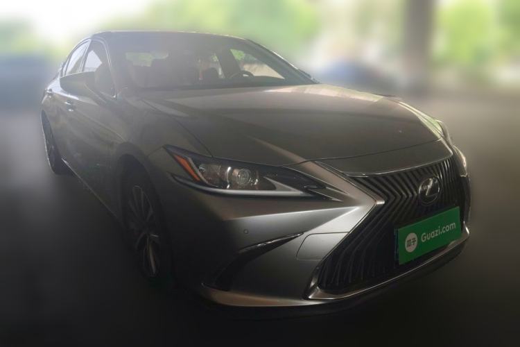 Used Lexus ES 2018 200 Excellence Edition China V Standard Exterior 2