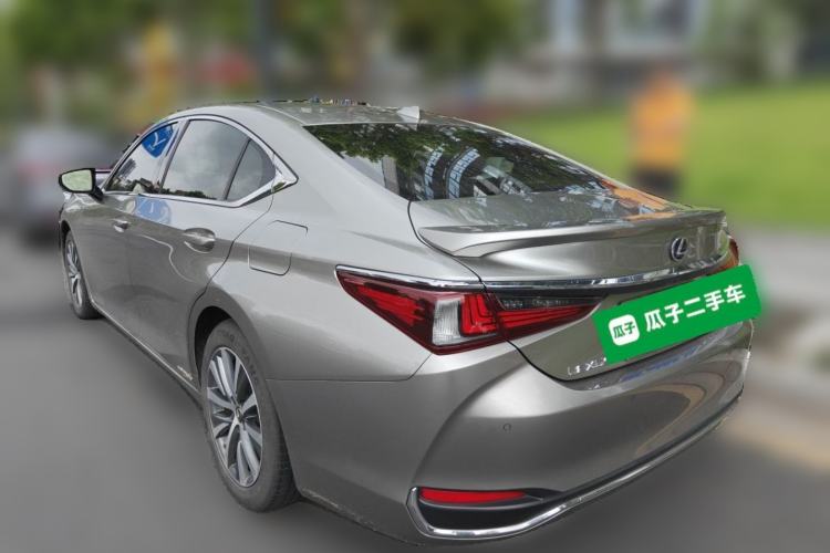 Used Lexus ES 2018 300h Premier Edition China VI Standard Exterior 3