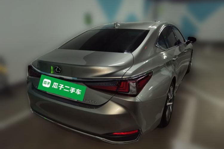 Used Lexus ES 2018 200 Excellence Edition China V Standard Exterior 5