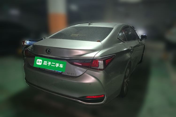 Used Lexus ES 2018 200 Excellence Edition China V Standard Exterior 5