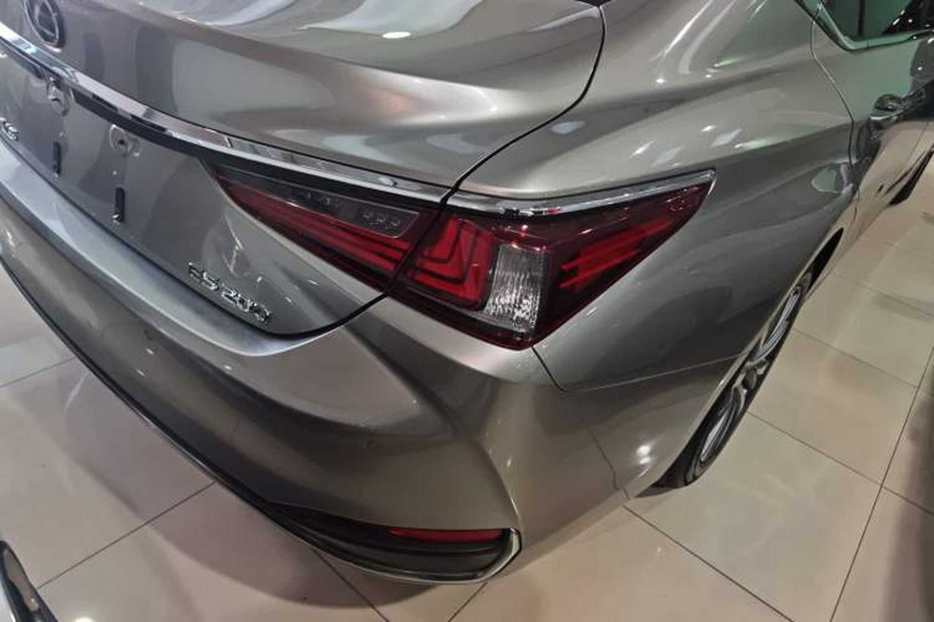 Used Lexus ES 2018 200 Luxury Edition China V Standard Exterior 6