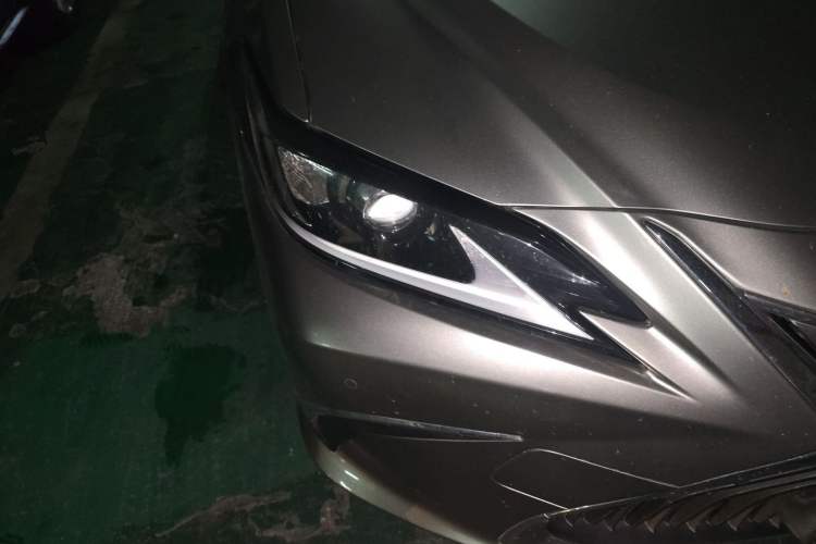 Used Lexus ES 2018 200 Excellence Edition China V Standard Exterior 6