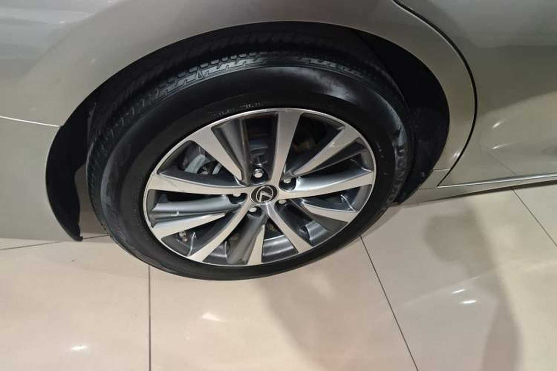 Used Lexus ES 2018 200 Luxury Edition China V Standard Exterior 8